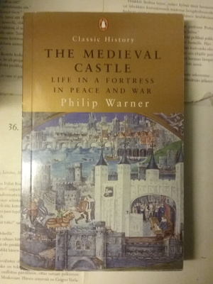 Philip Warner - The Medieval Castle (softcover)