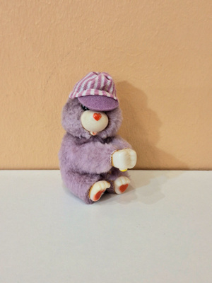 Violetti nalle klipsi