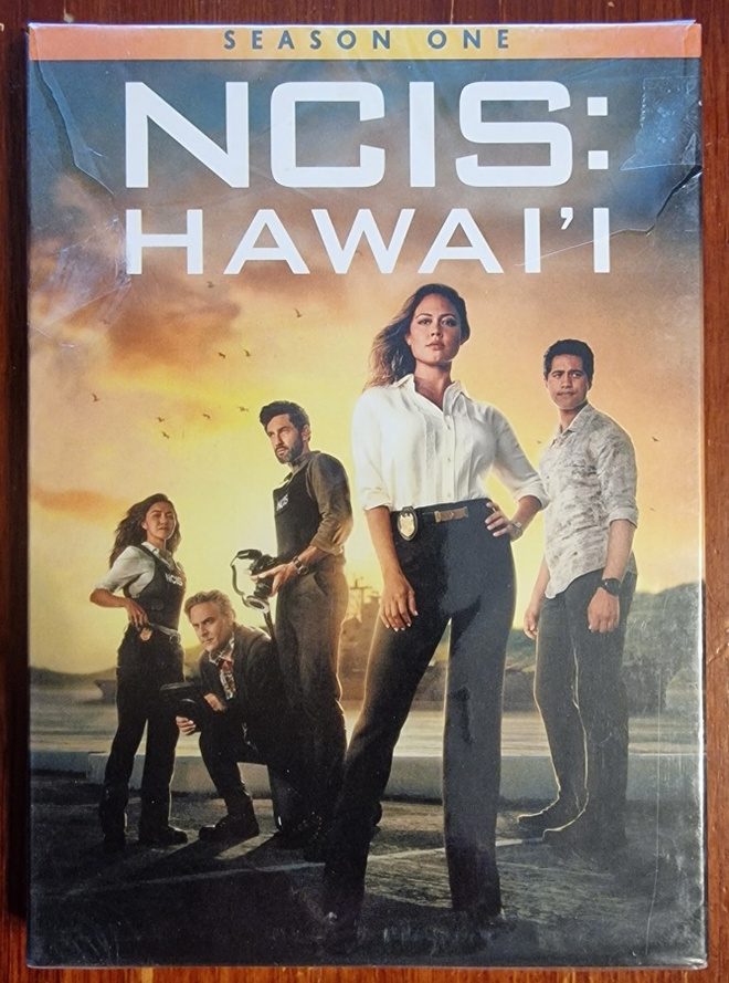 NCIS: HAWAI'I - kausi 1 - (6 disc) - Dvd boxi