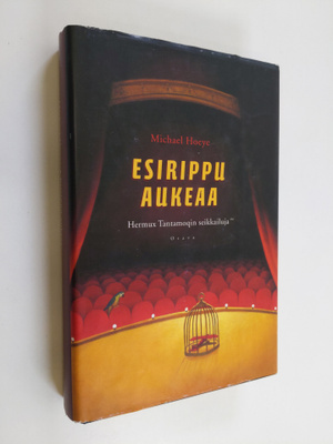 Michael Hoeye : Esirippu aukeaa