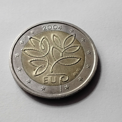 Suomi  2 euro 2004 circ "risuraha"