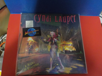 CYNDI LAUPER - A NIGHT TO REMEMBER M-/M- LP