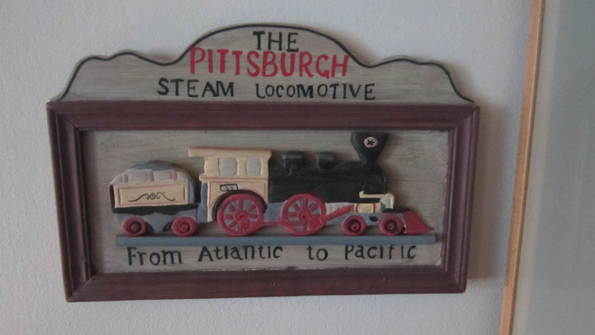 The Pittsburgh steam locomotive puinen taulu