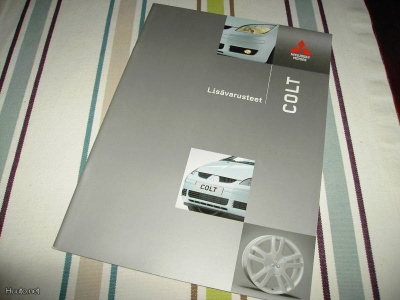 Mitsubishi Colt lisävarusteet 4/2004 esite