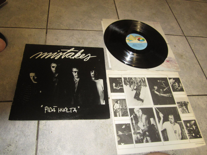Mistakes - Pidä Huolta ; LP v 1981 + orig kuvapussi
