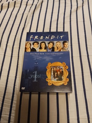 Frendit - 1. vuosi dvd box hieno