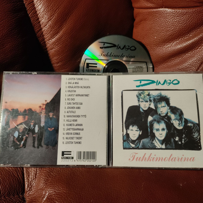 DINGO-tuhkimotarina CD.