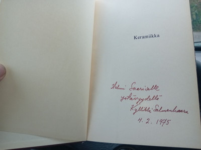 Kyllikki Salmenhaara : Keramiikka ( SIGNED ) SIS POSTIKUL