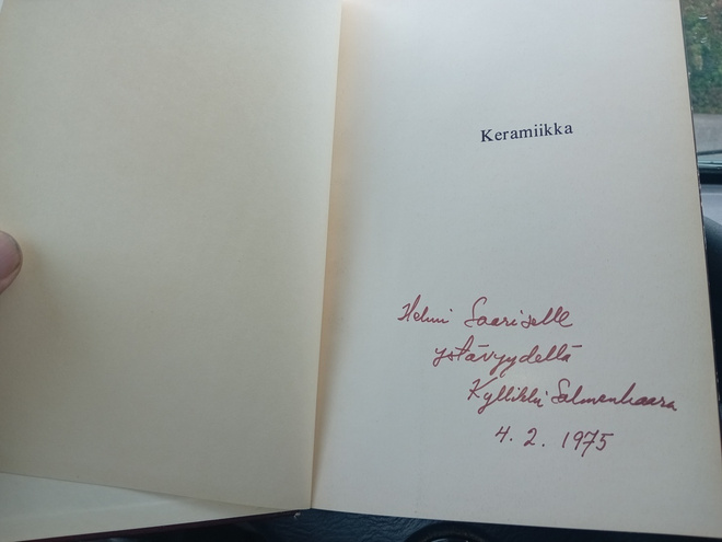 Kyllikki Salmenhaara  :  Keramiikka  ( SIGNED ) SIS POSTIKUL