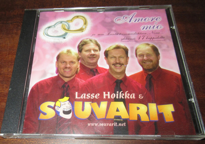 Lasse Hoikka & Souvarit Amore mio cd
