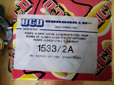 Polttoainepumppu traktoreihin Ford ym. 1533/2A