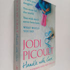 Jodi Picoult : Handle with care - pikkukuva 1
