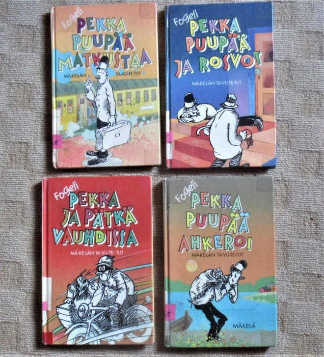 4 kpl:n paketti Pekka Puupää kirjat
