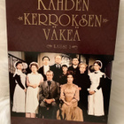 KAHDEN KERROKSEN VÄKEÄ KAUSI 1 - pikkukuva 1
