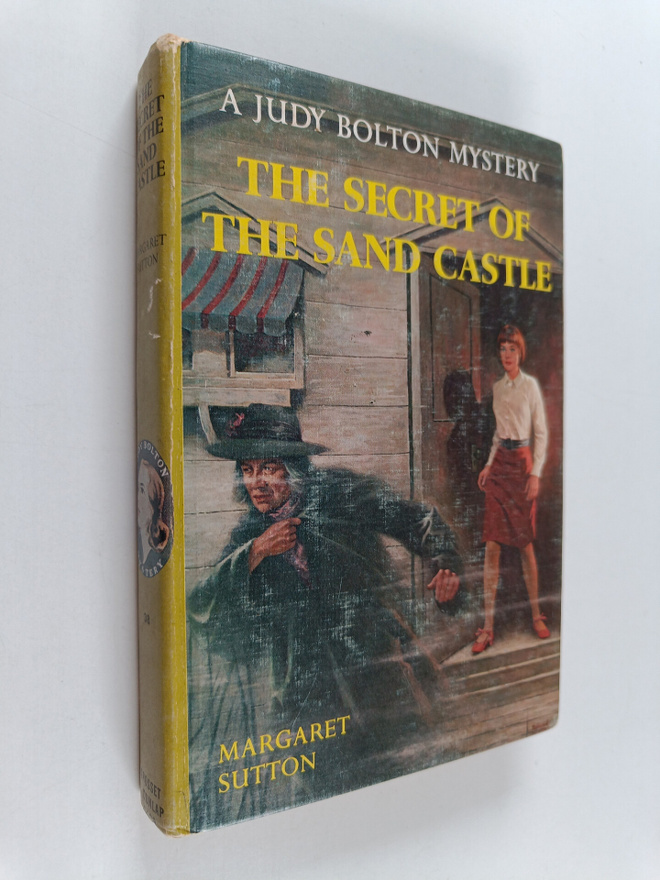 Margaret Sutton : The secret of the sand castle