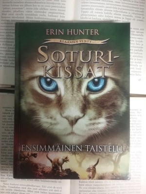 Erin Hunter - Ensimmäinen taistelu (sid.)