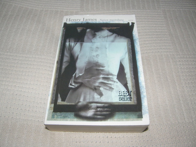 Henry James Naisen muotokuva -nid