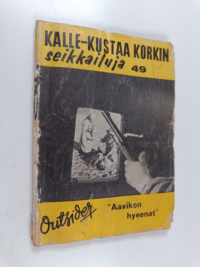 Outsider : Aavikon hyeenat
