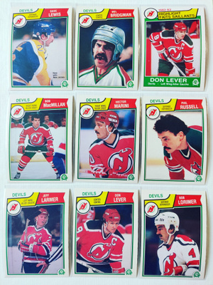 83-84 Opc - New Jersey Devils 13kpl