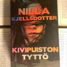 Nilla Kjellsdotter - Kivipuiston tyttö (pokkari) - pikkukuva 1