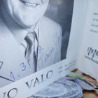 CD TEUVO VALO : AITO RAKKAUS ( SIGNED) SIS POSTIKULU - pikkukuva 2