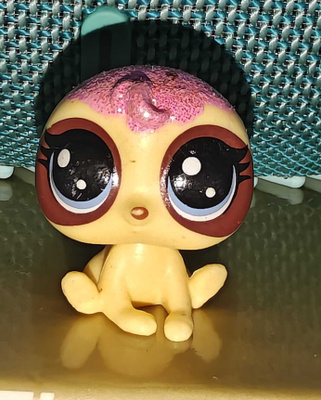 Littlest Pet Shop #2-12 (Crumble Slothful)