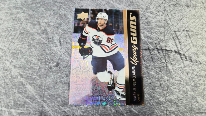 Markus Niemeläinen 2021-22 Young Guns Speckled Rainbow
