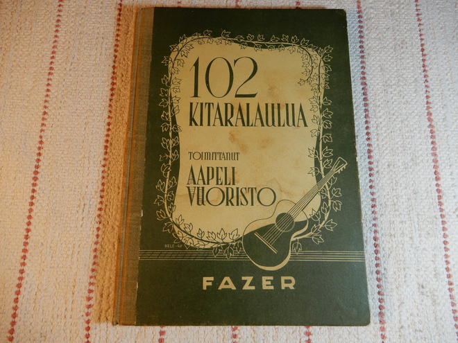 102 KITARALAULUA  toimittanut  AAPELI VUORISTO  (1950)