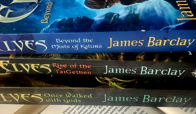 James Barclay - The Elves Series 1-3 (softcovers)