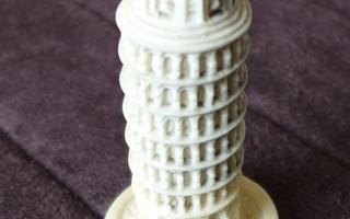 PISA Torni matkamuisto korkeus 9 cm kaunis vino torni