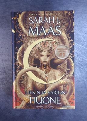 Sarah J. Maas : Liekin ja varjon huone (kovakantinen)