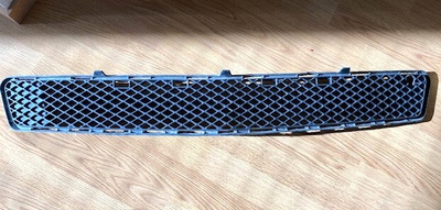 RITILÄ  ETUPUSKURIN  ALAPUOLELLE  MERCEDES  W204