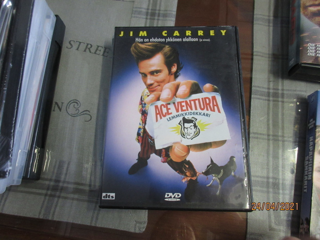 Ace Ventura Lemmikkidekkari dvd.