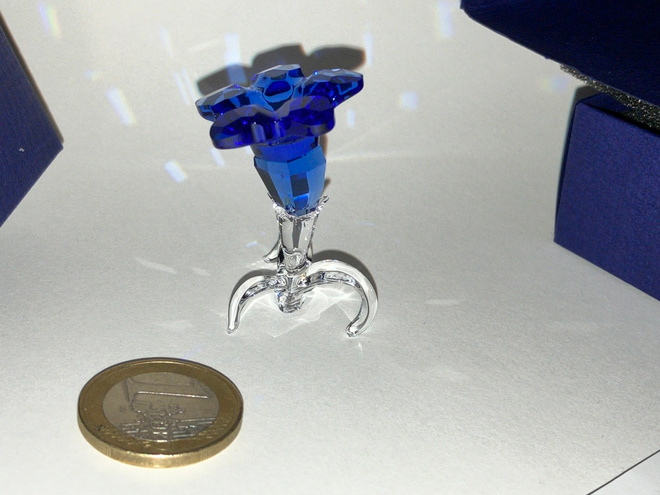 Swarovski 5490322 SCS GWP Gentian Flower Standing (2020-2020