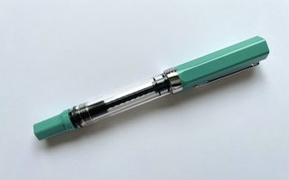 Twsbi Eco mustetäytekynä