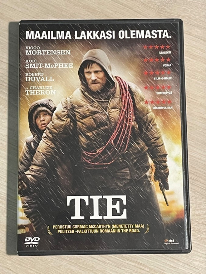 Tie (2009) Cormac McCarthyn Pulitzer-palkitusta romaanista