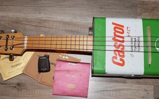 Castrolele öljykannu-ukulele + kieliä, uniikki!