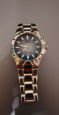 Q&Q quartz kello