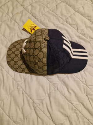 Gucci x adidas lippalakki