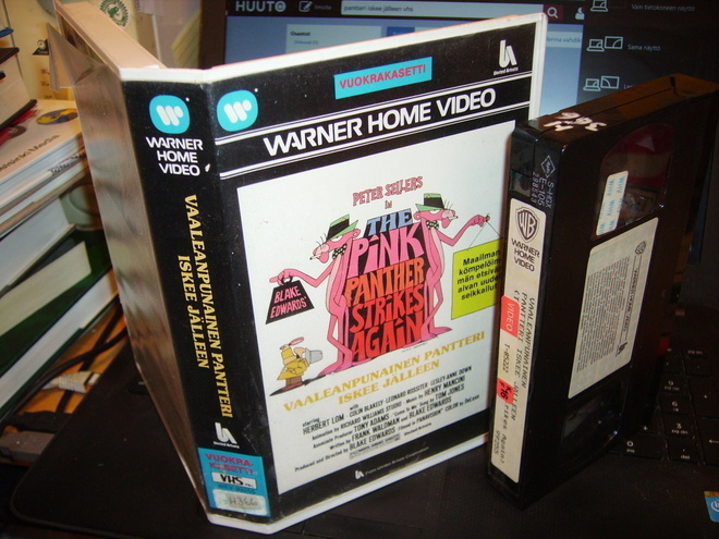 VHS  Vaaleanpunainen Pantteri iskee jälleen (SIS.PK)