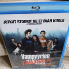 Vampyyrien Imussa [Blu-ray + DVD] - pikkukuva 2