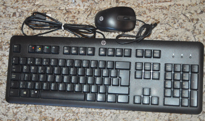 HP näppis ja hiiri yhteishintaan 4€