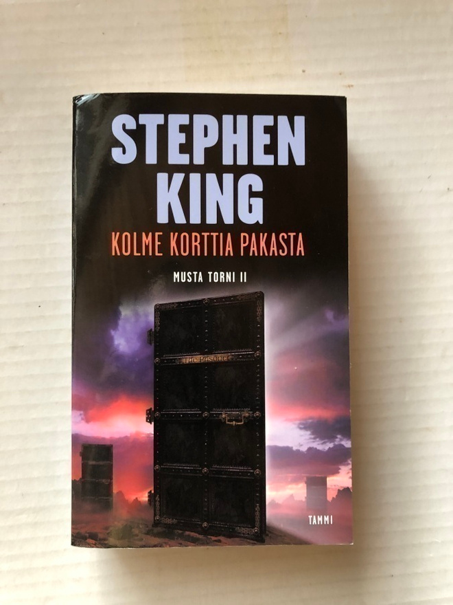 Stephen King Kolme korttia pakasta Musta torni III