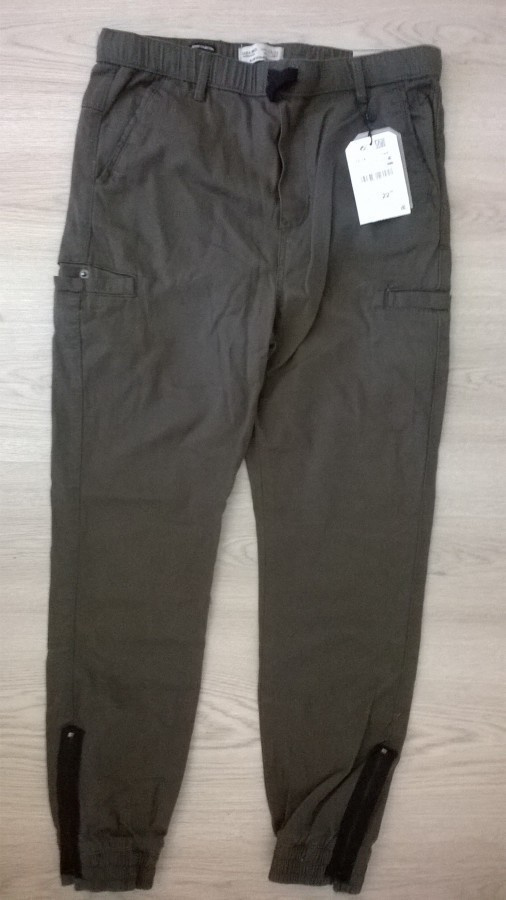 Uudet Zara housut, 164 cm