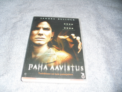 PAHA AAVISTUS (Sandra Bullock)***