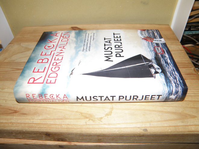 Rebecka Edgren-Alden Mustat purjeet (sidottu)