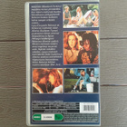 VHS: Kultaiset Aamut - Siniset Illat (Elizabeth Perkins 1995 - pikkukuva 2