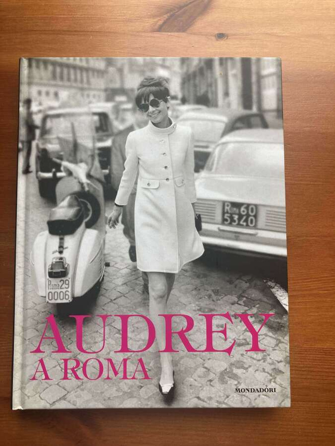 Audrey a Roma, Audrey Hepburn valokuvakirja