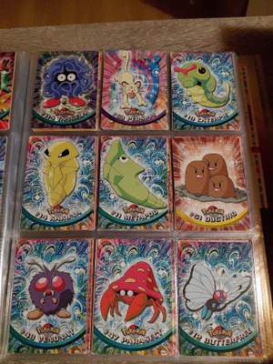 Pokemon topps kortteja erä8 90kpl