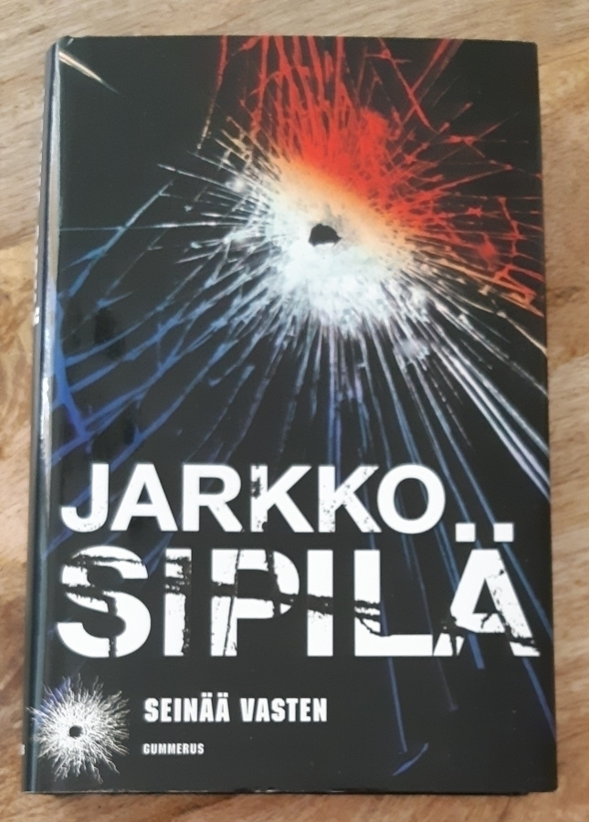 Jarkko Sipilä - Seinää vasten